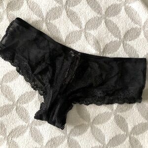 VS Lace Peekaboo Panty